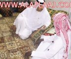 بيت طيني يحتضن سبعينيا ووالدته بعد تخلي الجميع