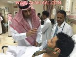 بالفيديو والصور.. أمير المدينة المنورة يطمئن على مصابي التفجير ويتفقد موقعه