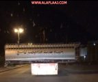 إيقاف شاحنة خالفت تعليمات المرور تجاوبآ مع بلاغ مواطن