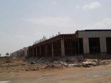 محافظ الأفلاج يوجه بإيقاف مشروع مستثمر بالأفلاج