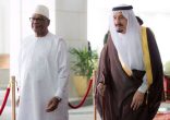 بالصور : الشيخ محمد آل زنان يحضر حفل استقبال رئيس جمهورية مالي بالديوان الملكي