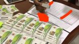 جمعية الأفلاج الخيرية تبدأ بصرف بطاقات العثيم لمستفيديها