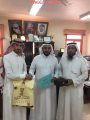 ابتدائية ابن كثير تُكرم معلمها سعد الحبشان