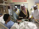 بالصور :  محافظ الأفلاج  مرضى المستشفى بعيد الفطر