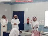 البشر يتابع سير الدراسة بالفصل الصيفي في ثانوية ليلى