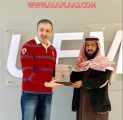 مدير إدارة العلاقات العامة والإعلام بفرع وزارة البيئة والمياة والزراعة بمنطقة الرياض يكرم إذاعة UFM