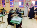 مدير “تعليم الأفلاج” يؤكد أهميةرفع مستوى التحصل الدراسي وإجادة القراءة والكتابة والإملاء