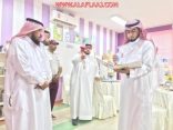 بالصور.. مدير تعليم الأفلاج يفتتح المعرض الفني بالابتدائية الثالثة والمتوسطة الأولى