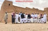 شاهد : للتعرف على تراث الأفلاج ..  تنمية البديع تستقبل وفدًا سياحيًّا من طلبة العلم بالجامعات السعودية
