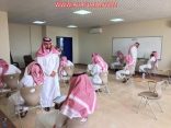 شاهد : “آل مغيرة” يتابع سير الاختبارات في مدارس الأفلاج ..ويتفقّد لجان الاختبارات التحريرية لمتقدمي الإشراف