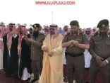 محافظ الأفلاج يتقدم المصلون لصلاة عيد الفطر ويستقبل المهنئين