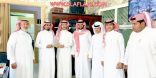 شاهد : بمناسبة اليوم العالمي للمعلم .. طلاب “كليات الأفلاج” يكرمون معلميهم بالمدارس