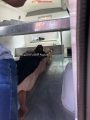 في الأفلاج فقط : نقل مصاب على سيارة نقل الموتى