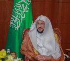 وزير الشؤون الاسلامية للخطباء حثوا الناس على بذل الصدقة وتوجيهها لمستحقيها الأكثر احتياجاً عبر المنصات الرسمية بدلاً من صرفها لمشاريع التفطير المبالغ فيها والتي تكلف مئات الملايين ويرتادها من هم ليسوا من أهل الحاجة.