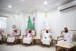 وفد من تنمية حوطة بني تميم يزور لجنة الأفلاج ويطلع على برامجها