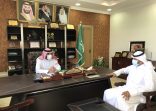 مدير مركز التنمية الإجتماعية يستقبل رئيس مجلس إدارة صحيفة الأفلاج الإلكترونية