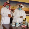 بالصور.. “تعليم الأفلاج” يخصص ركناً للتعقيم وتوزيع الكمامات