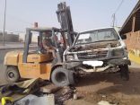 “بلدية الأفلاج” تواصل إزالة التشوه البصري بالطرقات والأحياء