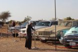شاهد : سيارات كلاسيكية وشعبيات عربية وباكستانية تجذب زوار ” كشته ” بالأفلاج