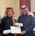 محافظ الأفلاج يُكرم الطالب عبدالمحسن الشريد