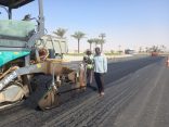 بلدية البديع تعيد سفلتة وصيانة عدد من الطرق