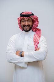 من إدارة الأزمات إلى توطين القوة.. لماذا يلتفت العالم إلى التجربة السعودية؟