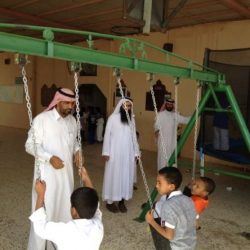 مدرسة الأحمر