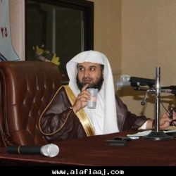 الشيخ / فهد الدوسري . والشيخ ابن ذيبان في جلسة بكاء ودعاء للشيخ الدوسري بان يدخلهم الجنة