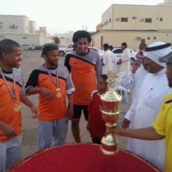 ملعب أبن وحيد الرياضي