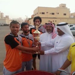 ملعب أبن وحيد الرياضي