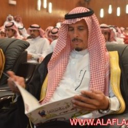 تكريم الطلاب المتفوقين