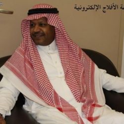 مدير التربية والتعليم ومساعدة