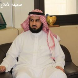 الأستاذ مبارك بنيان العاتي  .. رئيس قسم الأخبار في التلفزيون السعودي