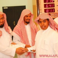 الدورة المكثفة لتحفيظ القرآن الكريم بجامع خادم الحرمين الشريفين