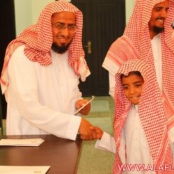 الدورة المكثفة لتحفيظ القرآن الكريم بجامع خادم الحرمين الشريفين