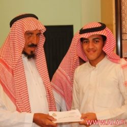 الدورة المكثفة لتحفيظ القرآن الكريم بجامع خادم الحرمين الشريفين