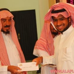 الدورة المكثفة لتحفيظ القرآن الكريم بجامع خادم الحرمين الشريفين