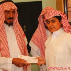 ا لدورة المكثفة لتحفيظ القرآن الكريم بجامع خادم الحرمين الشريفين
