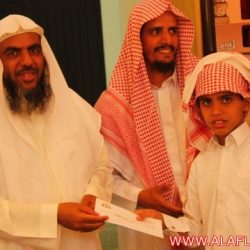 الدورة المكثفة لتحفيظ القرآن الكريم بجامع خادم الحرمين الشريفين