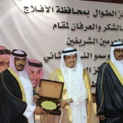 احتفال أهالي الطوال  بافتتاح المركز والشرطة