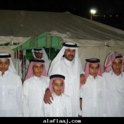 المهندس أحمد التويجري يكرم جريدة الرياض على رعايتهم الإعلاميه للإحتفال