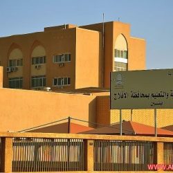 أعدادٌ كبيرة من أهالي جدة يتوافدون على المحكمة لإقامة دعوى ضدّ كشغري